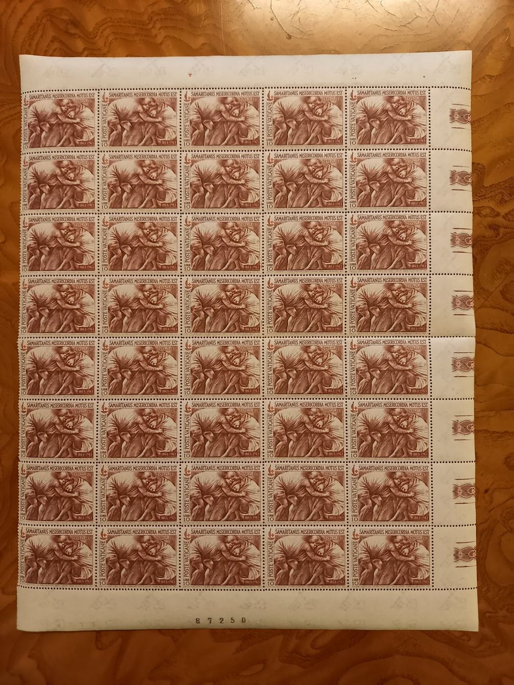 Alle Briefmarken: 2 feuilles de timbres du Vatican – Gebraucht aus Lausanne von leneko 1