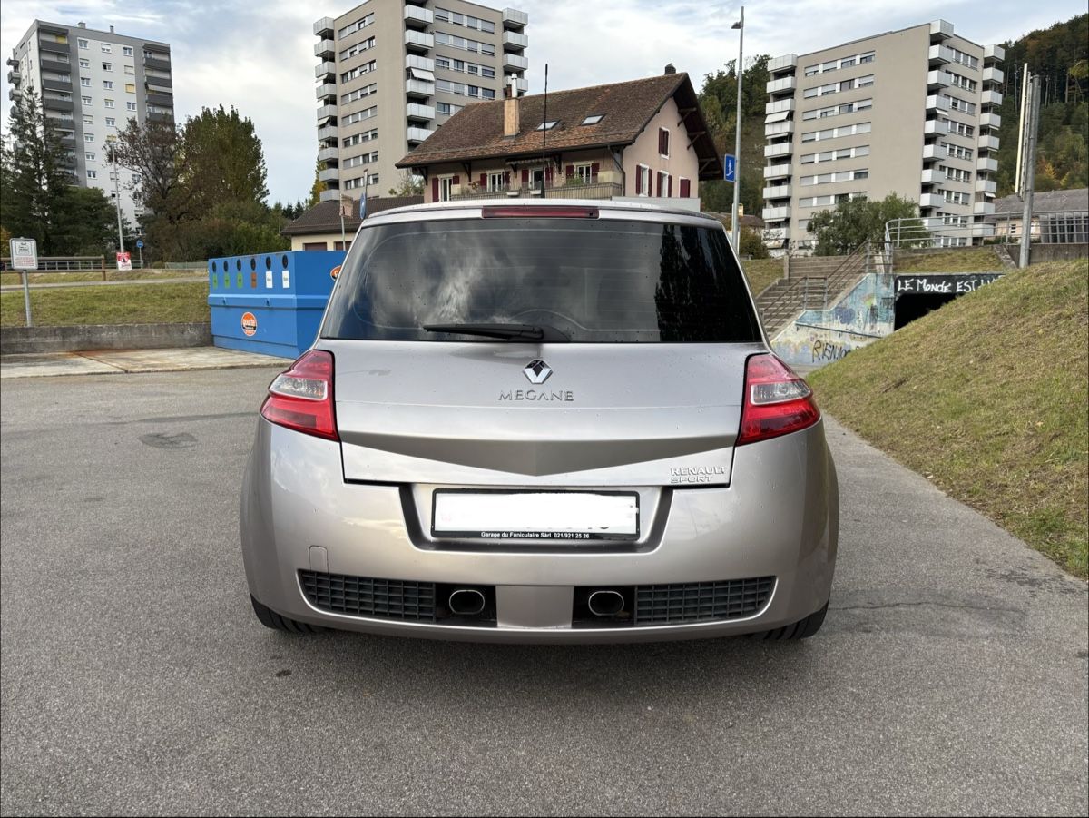 Renault Automobili: Renault Mégane 2.0 Sport – Usato da Vevey venduto da jaq_g59z 2