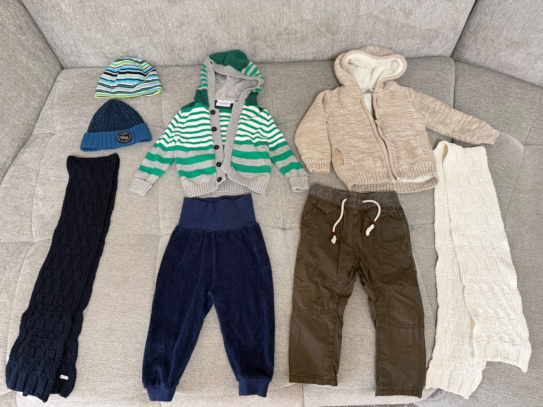 Kleiderpakete & -sets: Kleiderpaket Gr. 74-80 – Gebraucht aus Uetikon am See von Fraufox1