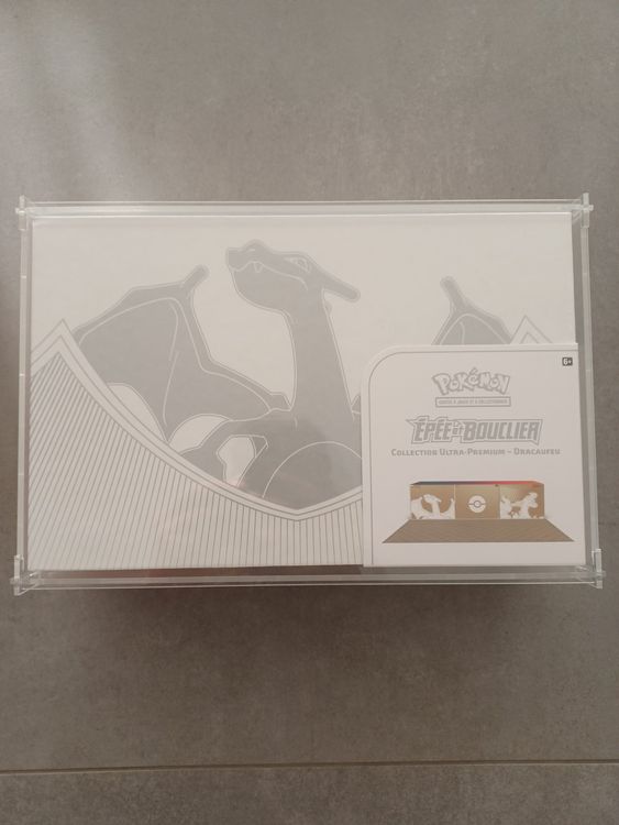COFFRET POKEMON ULTRA Premium Dracaufeu EUR 15,00 - DE
