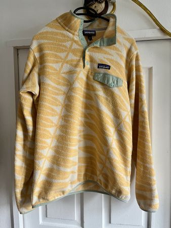 Patagonia Synchilla Fleece M yellow leafs