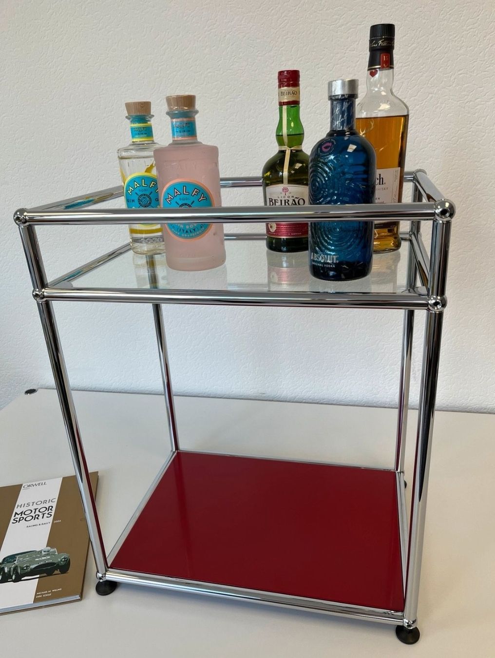 USM Scaffali: USM Wohnzimmer Regal (Schwarz oder Rot) – Usato da Zürich venduto da LUXUS2020 1