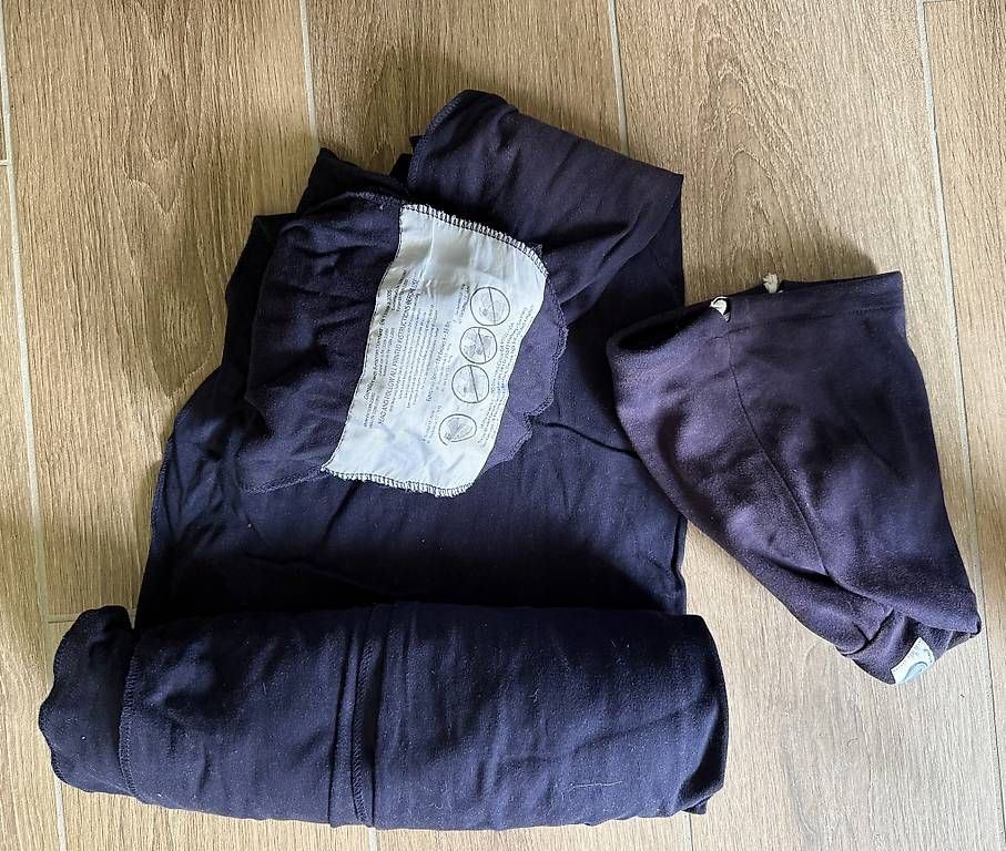 Moby Wrap Bauch- & Rückentragen: Tragetuch Mobywrap dunkelblau – Gebraucht aus Aarau von Jhahn