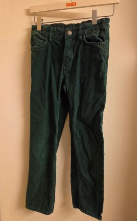 grüne Cordhose Slim Fit Gr. 134
