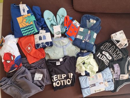 26 teile Kleiderpaket Jungen 146/152 neu 