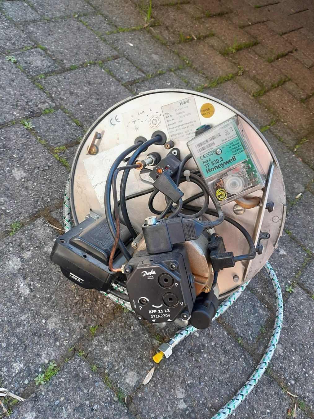 Hoval Radiatori: Hoval Ölbrenner – Usato da Illnau venduto da Fiat500Belvedere