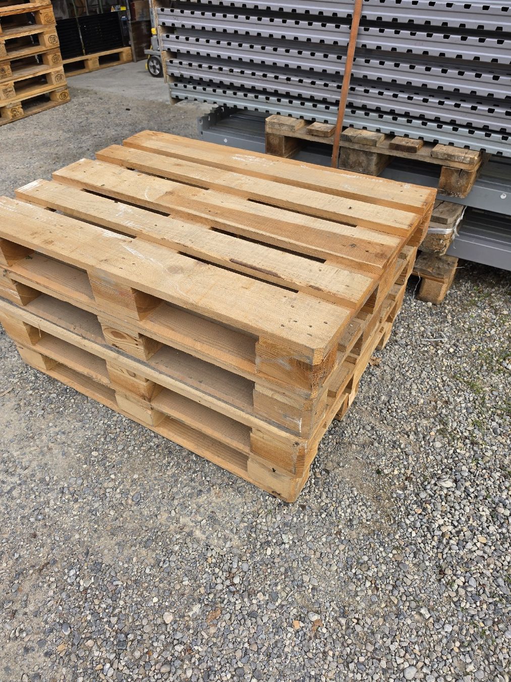 Paletten: Holzpaletten 4 Stück gebraucht  – Gebraucht aus Wuppenau von Gastro.Wuppenau 2