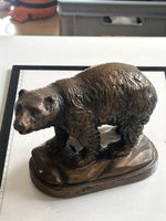 Bronzefigur Bär auf Sockel Kunstobjekt(I10)