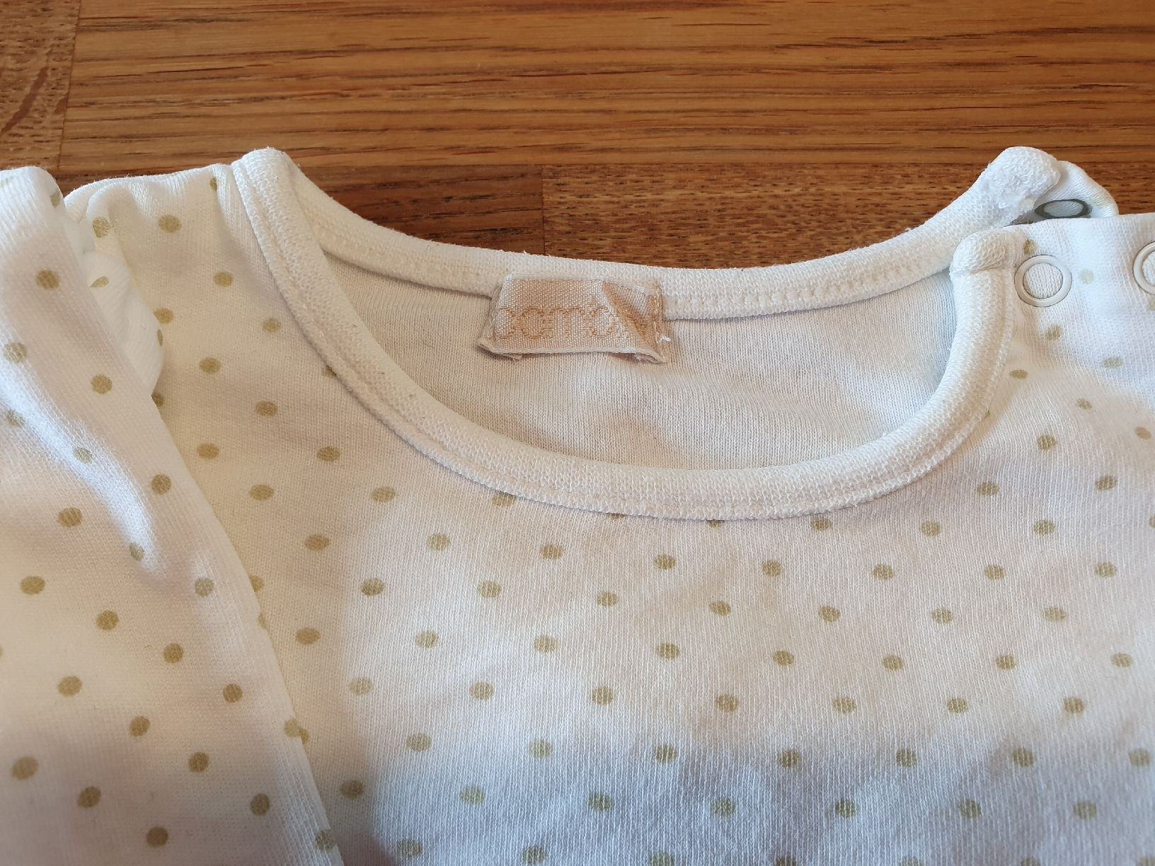 Kleiderpakete & -sets: Baby Bodys Gr. 50/56, Langarm, 4er Set – Gebraucht aus Einigen von thundermother 2