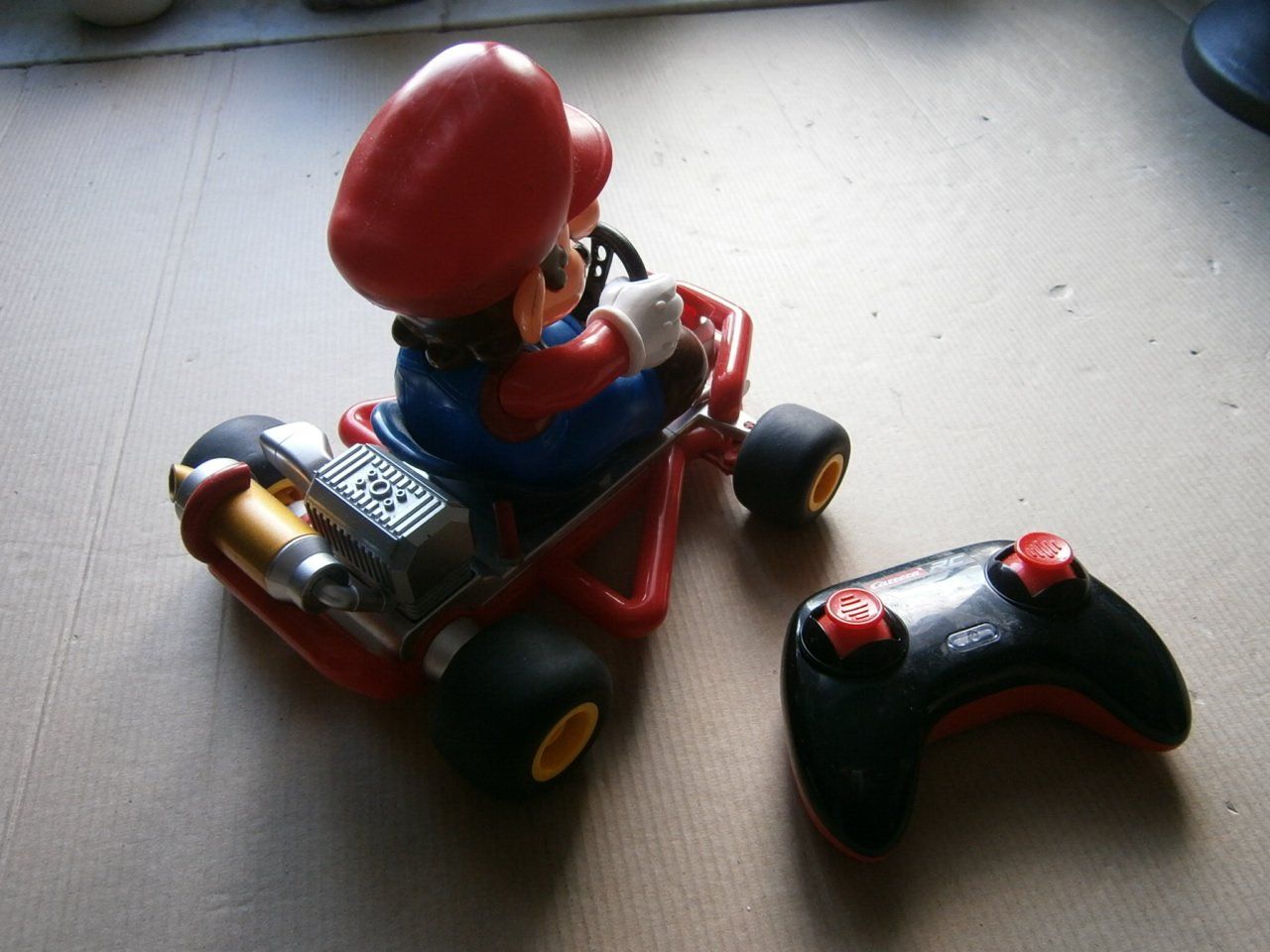 Carrera Giocattoli: Super Mario Auto und Controler – Usato da Pratteln venduto da 66werni 1