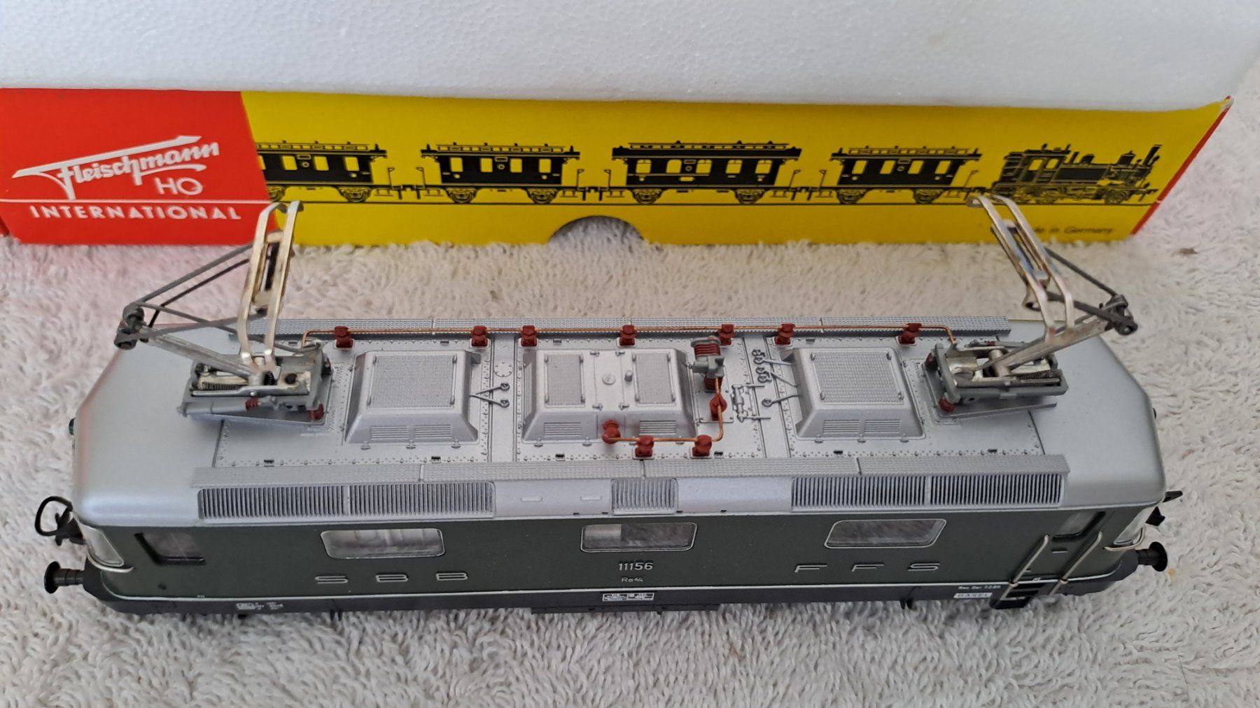 Fleischmann Modellini di ferrovie: Fleischmann SBB Re 4/4 H0 GL/13 – Usato da Winterthur venduto da Riebeli333 2