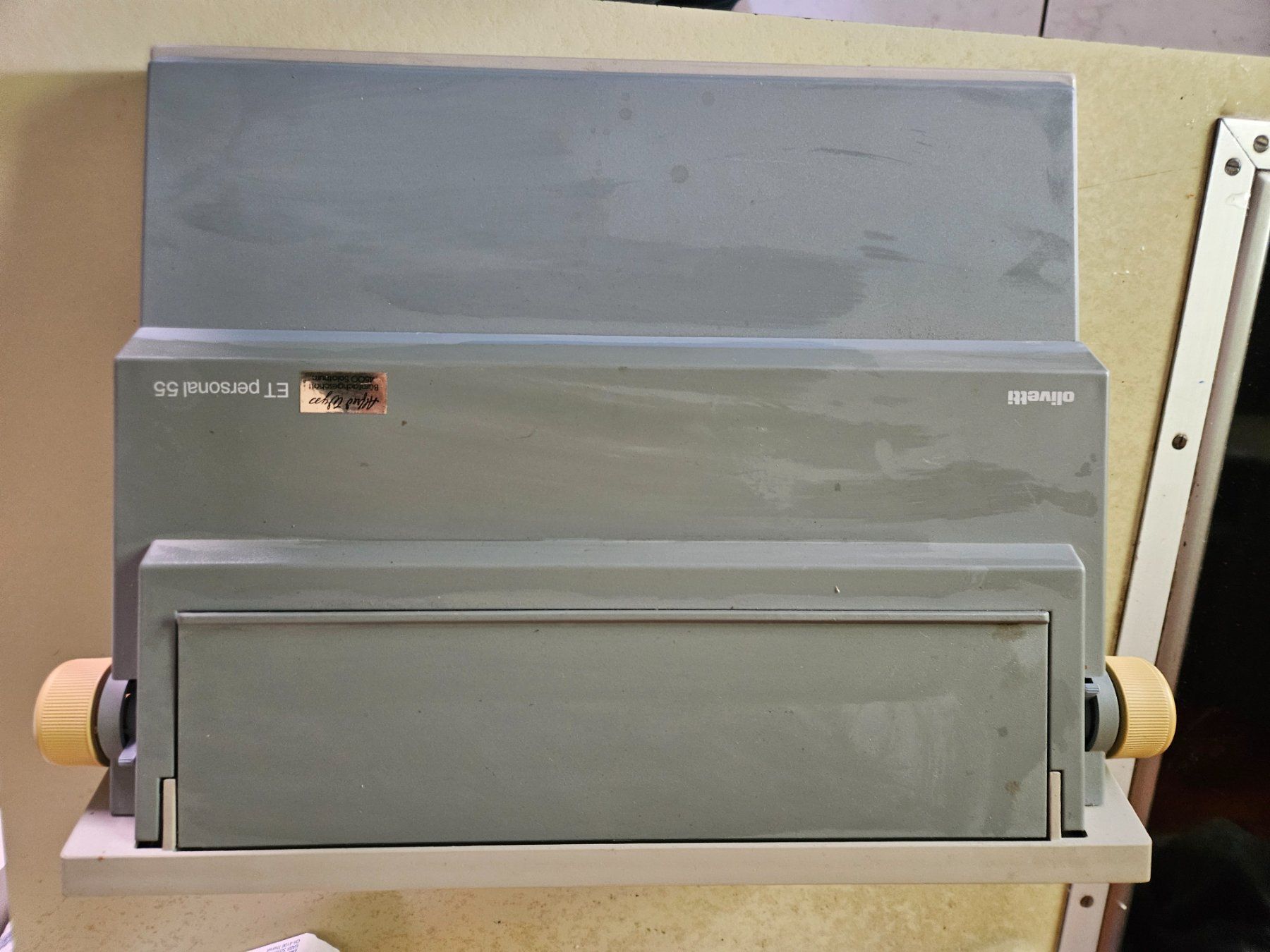 Olivetti Macchine da scrivere: Schreibmaschiene Olivetti – Usato da Feldbrunnen venduto da Kolosseum111