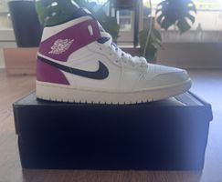 Air Jordan 1 Mid White Black Gym Red Gr. 42 – ungetragen