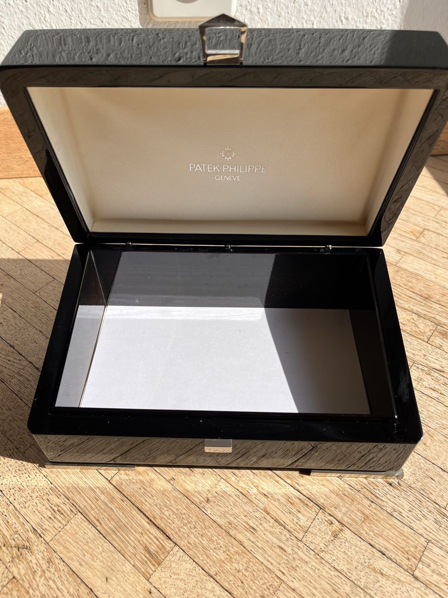 Boîtes de montres: Ecrin Patek Philippe Box – D'occasion à Genève par 3M_JR 3