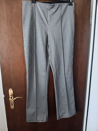 tolle H&M Stoffhose Gr. XL Hahnentritt Muster Neu mit Etiket