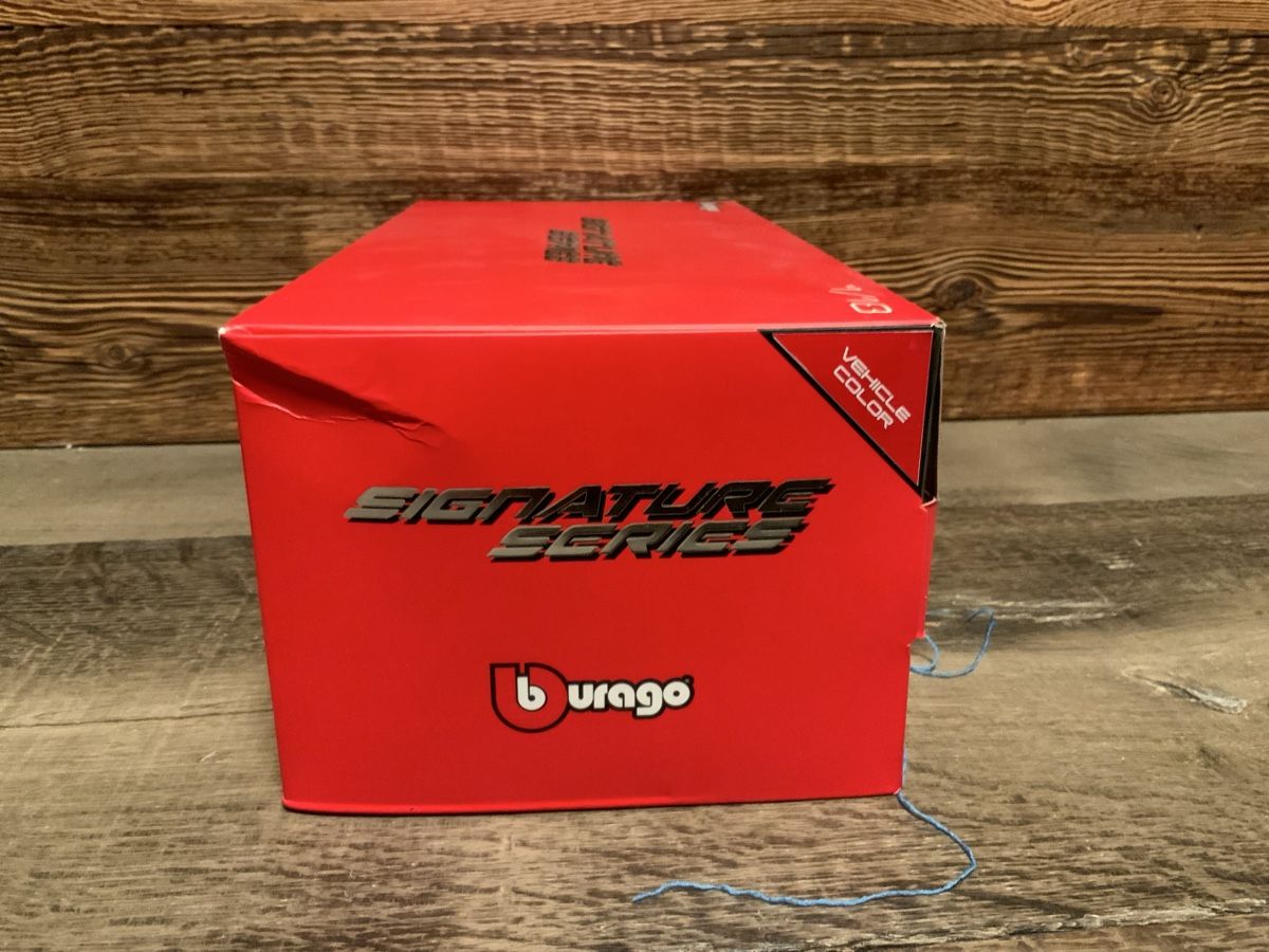 Bburago Modellini d'auto: Ferrari Daytona SP3 1:18 Bburago – Nuovo e nell'imballaggio originale da Verbier venduto da sar_rwt6 2