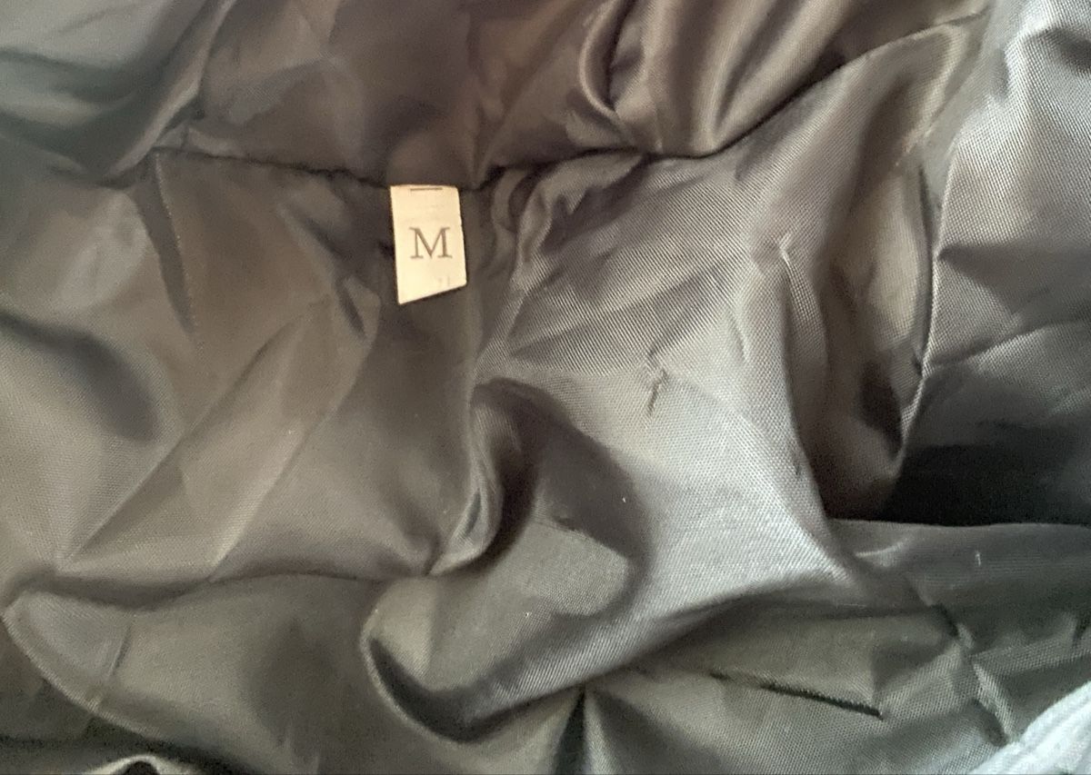 Giacche: Schwarze Jacke mit Kapuze – Nuovo (secondo la descrizione) da Sarnen venduto da Paris99 2