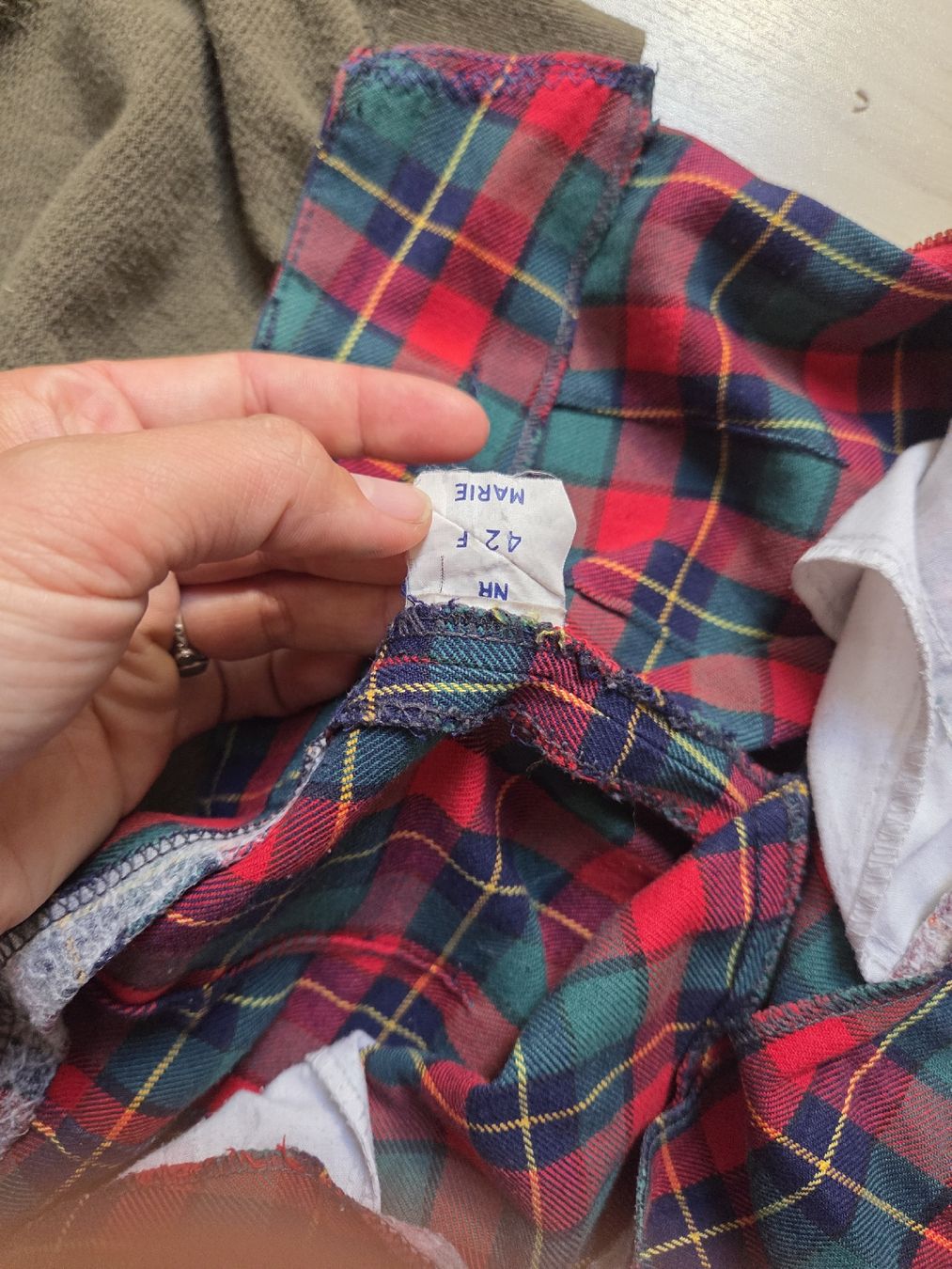Esprit Lotti di vestiti: Esprit Pullover gr. S & Marie Plaidhose gr.  42 – Usato da Neuheim venduto da Repetentia 4