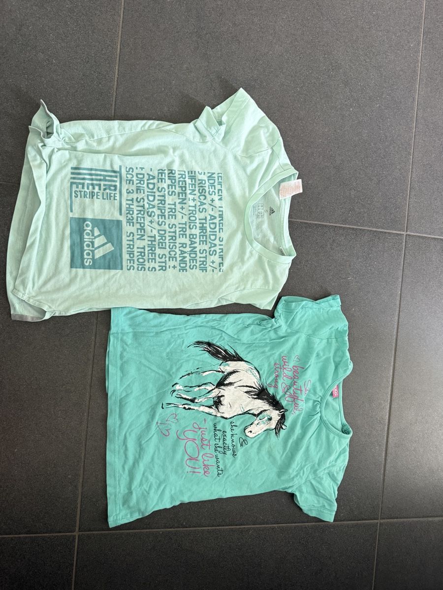 Ensembles coordonnés: Kleiderpaket shirts 140/146 – D'occasion à Buttikon SZ par Kellerabteil 2