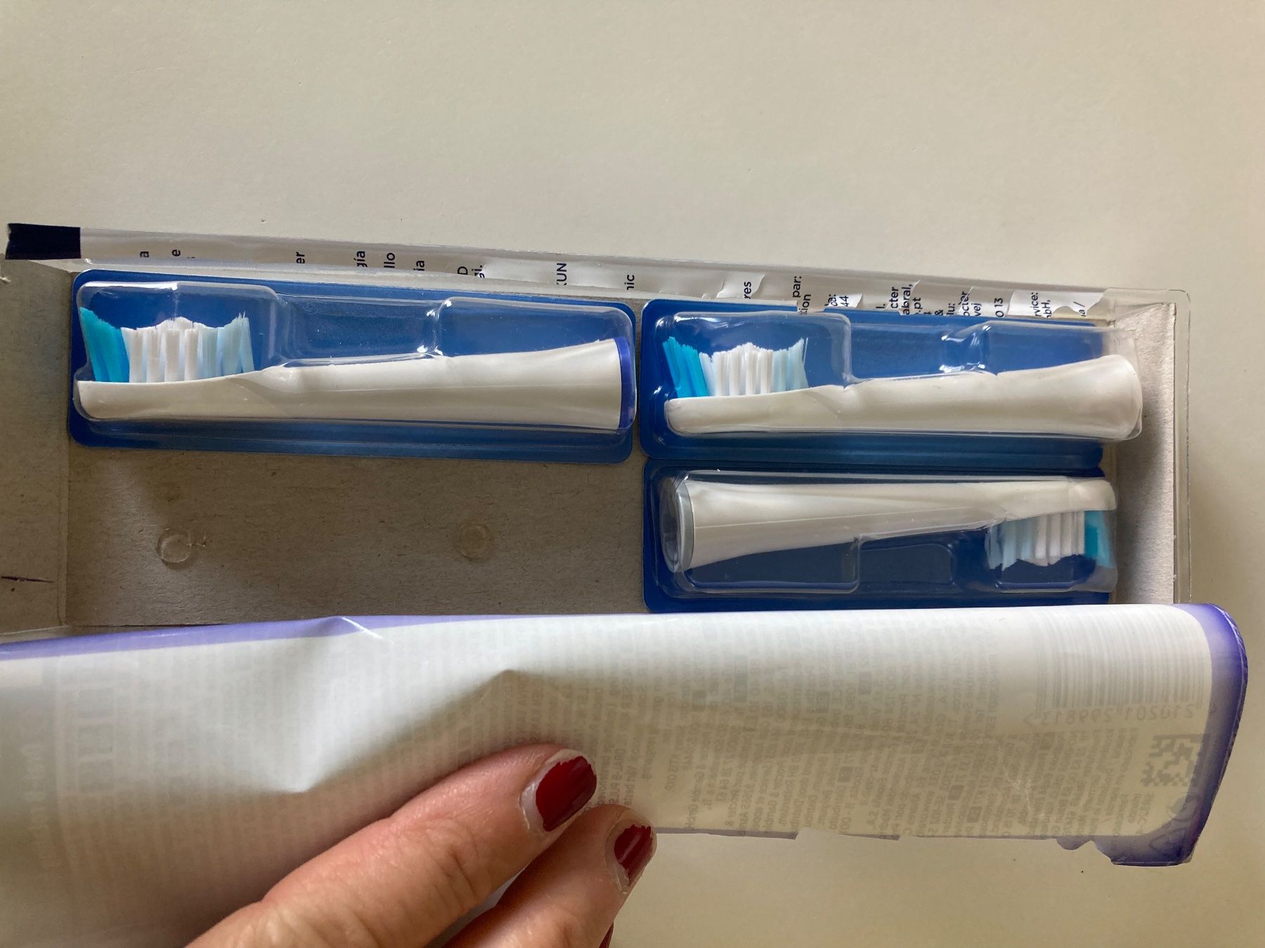 Oral B Soins dentaires: Oral B - Pulsonic Slim Luxe 4900 – D'occasion à Bern par Razfaz76 4