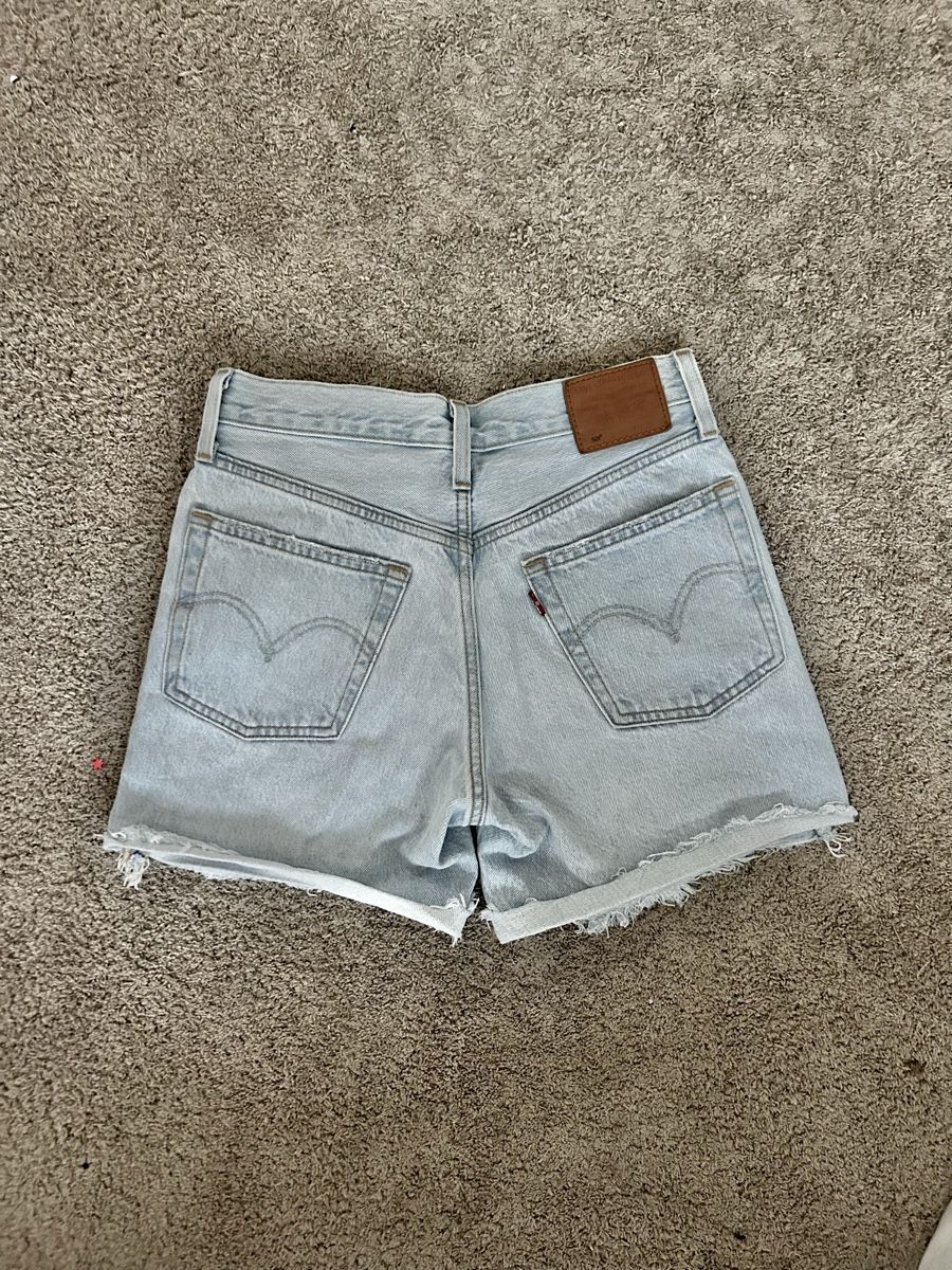 Levi's Jeans: Levis Hot pants | W24 – Neuf (Voir description) à Kloten par lga_zy7n 2