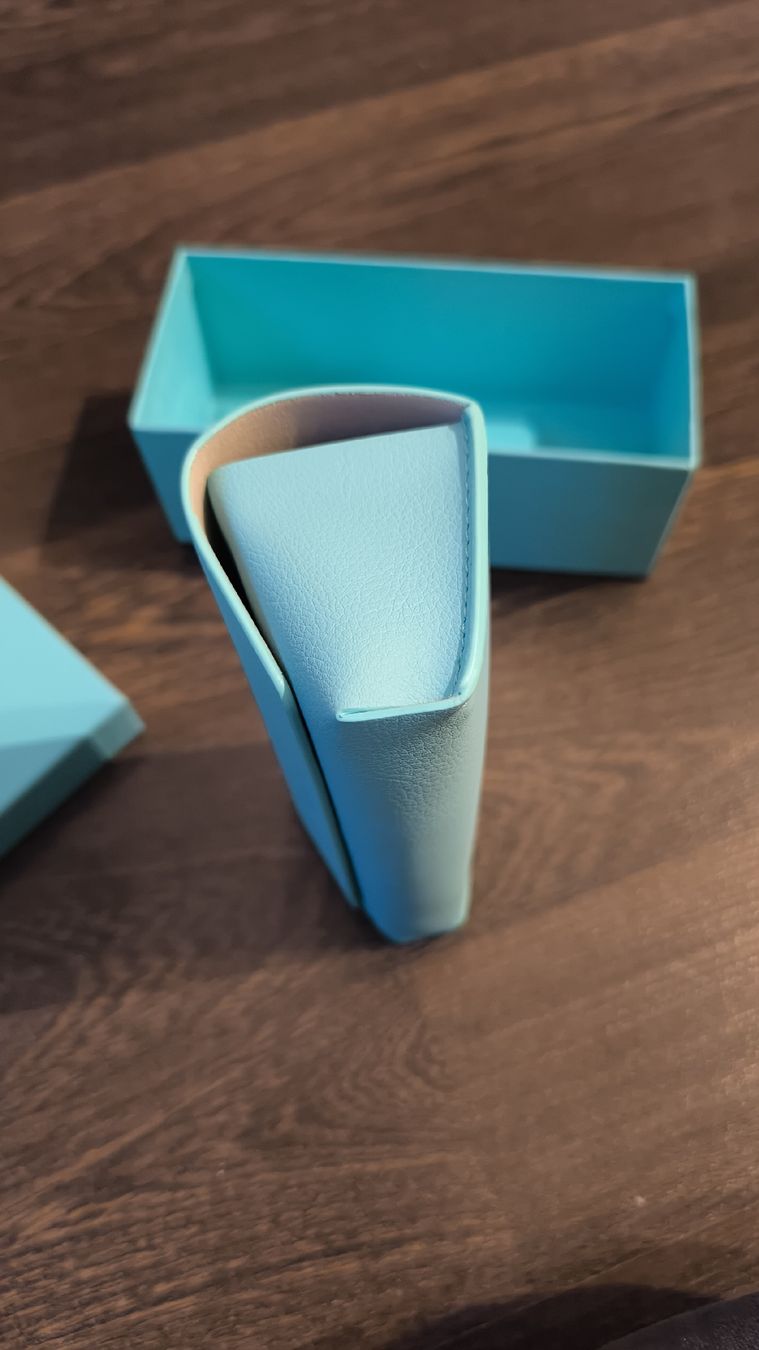 Altro in  Abbigliamento & Accessori: Tiffany Brillenetui  – Nuovo e nell'imballaggio originale da Ossingen venduto da kro_nrz6 3