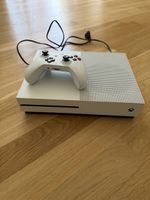 Xbox One S mit 4 Games und Controller ohne HDMI Kabel