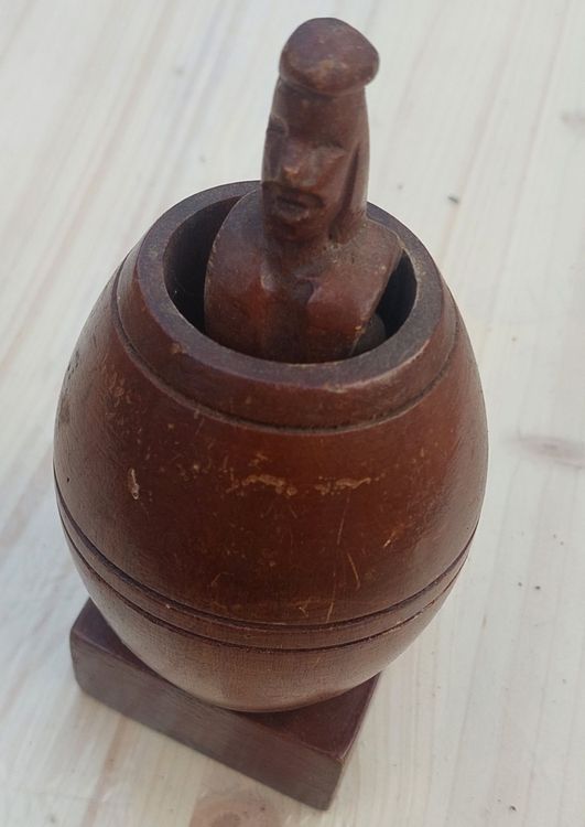 Wackelnde Holzfigur Auto-Dashboard Deko - Lustiger Wackelfuß 4x4x8cm