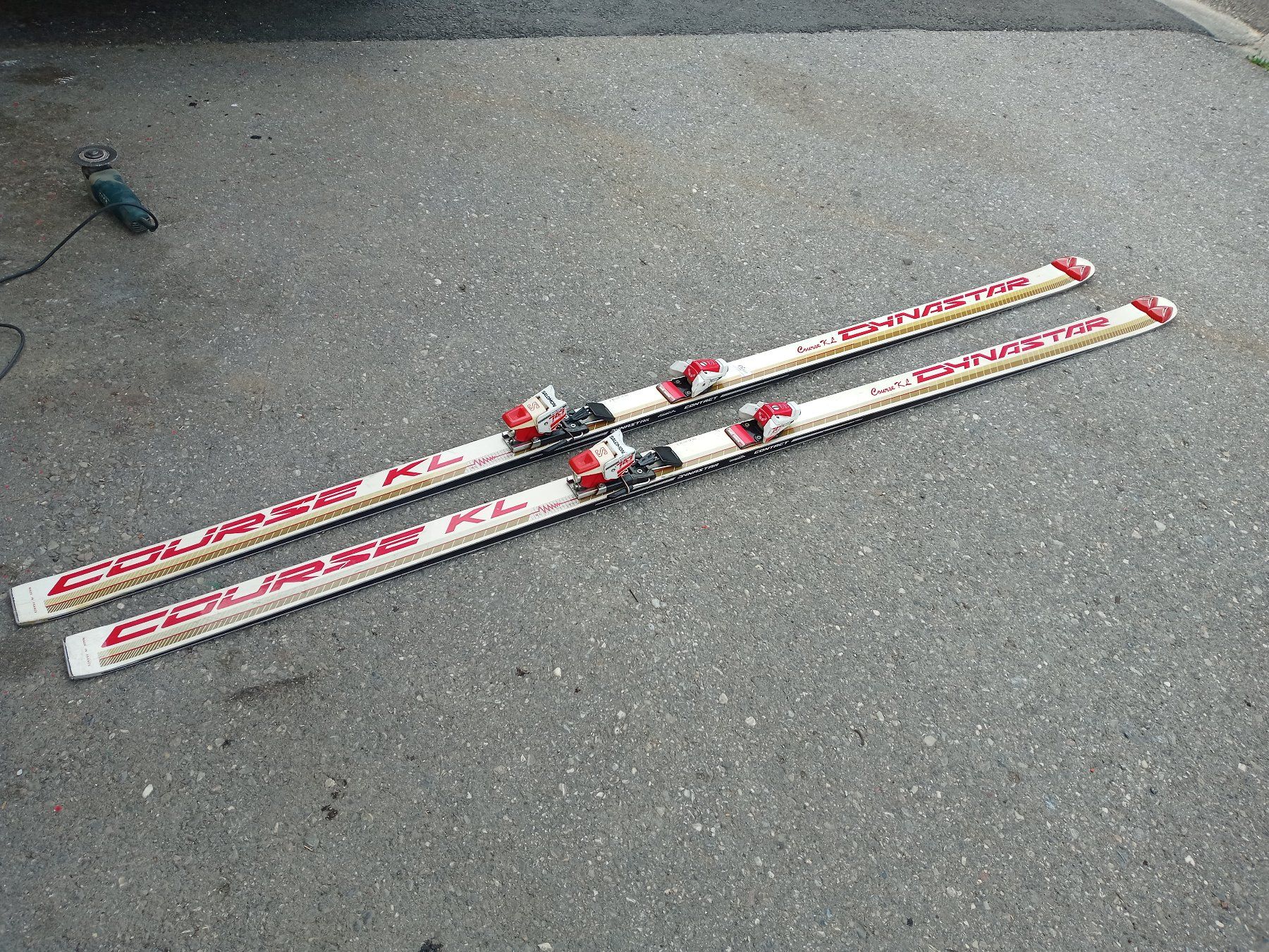 Sci: Vintage Ski Dynastar Course KL 240cm – Usato da Prez-vers-Siviriez venduto da Monija70
