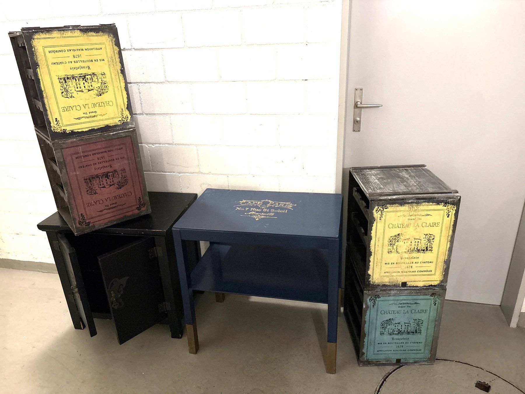 Cassettiere: LOT Kommode mit Ablagetisch und Weinregal zusammen – Usato da Glattbrugg venduto da Ariel012 2