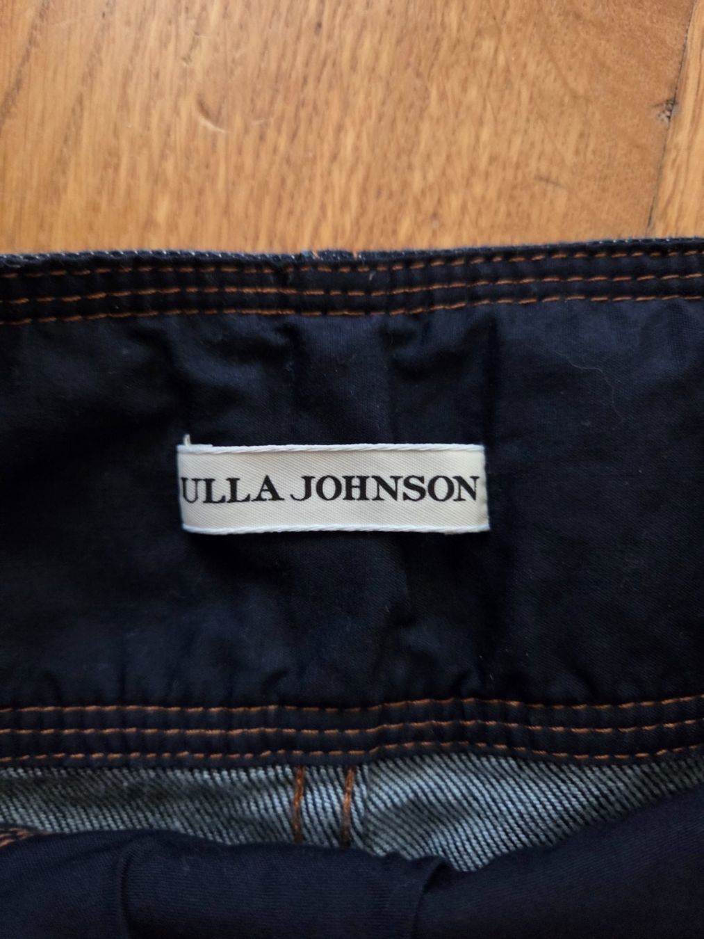 Ulla Johnson Jeans: Ulla Johnson jeans denim brut taille haute – Usato da Martigny venduto da ChrisMonc 3
