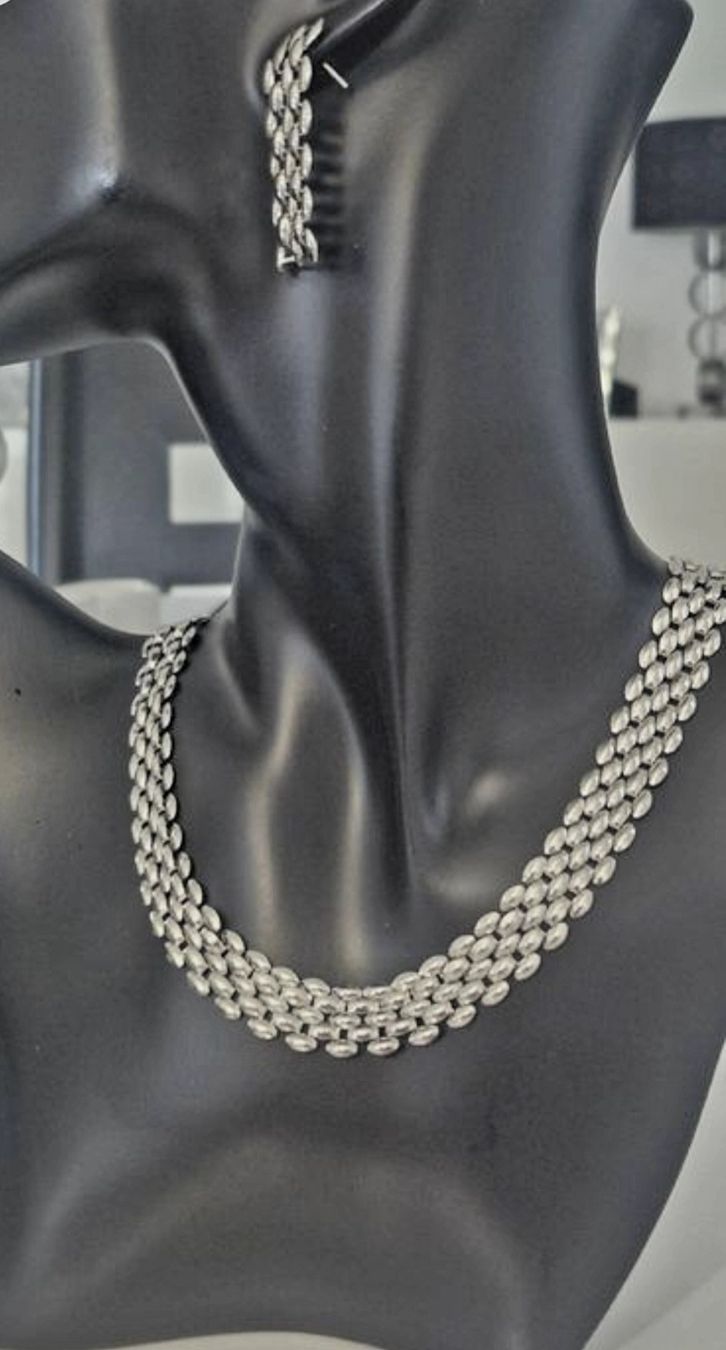 Ketten: Set collana e orecchini colore argento nuovi – Neu (gemäss Beschreibung) aus Giubiasco von Stefaniav 3