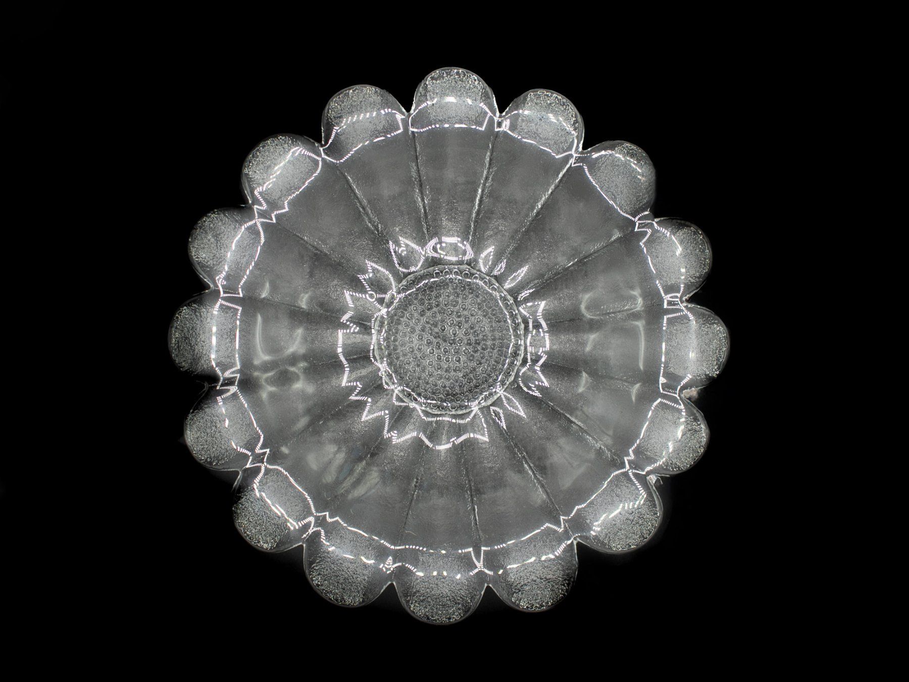Schalen: Glasschale Blumenform transparent – Gebraucht aus Romanshorn von Restwert_Romanshorn