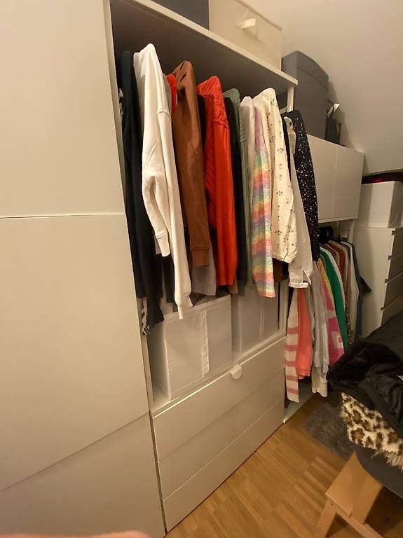 Porte manteau: Hängegarderobe inkl. Schubladen – D'occasion à Utzigen par mar_678j
