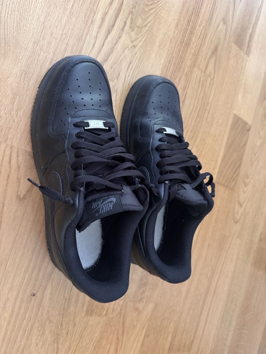 Nike Scarpe da uomo: Nike Air Force 1 Turnschuhe Schwarz Grösse – Usato da Münchenbuchsee venduto da LuiConte 1