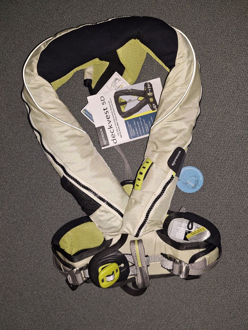 Giubbotti di salvataggio: Spinlock deckvest 5D automatische Rettungsweste weiss NEU – Nuovo e nell'imballaggio originale da Zürich venduto da Baer21