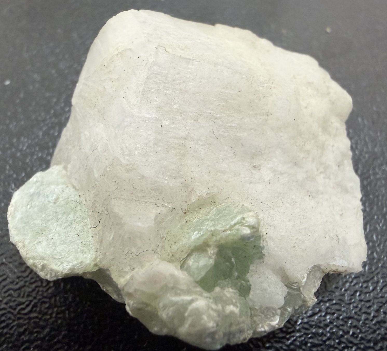 Minerali & Pietre curative: Turmalin, Namibia (4b.41) – Usato da Muri b. Bern venduto da Gemmes