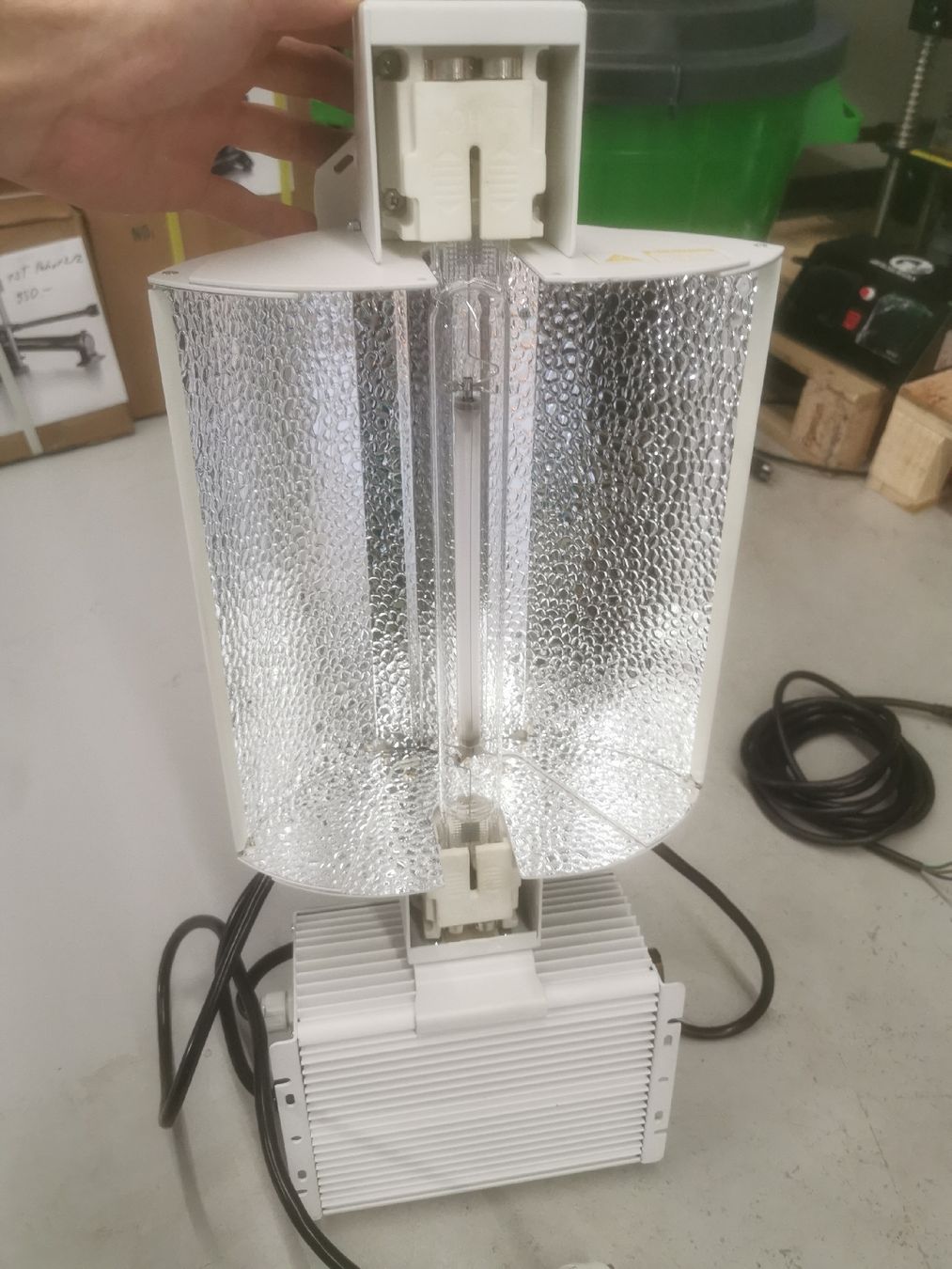 Philips Lampade: Natriumdampflampe 1200watt mit Birne supernova – Nuovo e nell'imballaggio originale da Affoltern am Albis venduto da Nino_Pianezzi