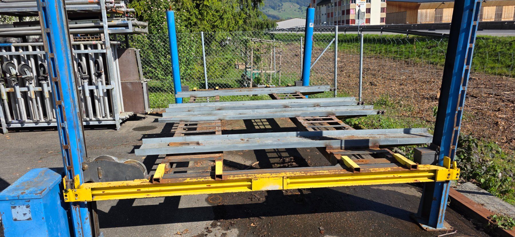 Piattaforme elevatrici & Crick: 4-Säulen Hebebühne – Usato da Alpnach Dorf venduto da inf_bz25 5