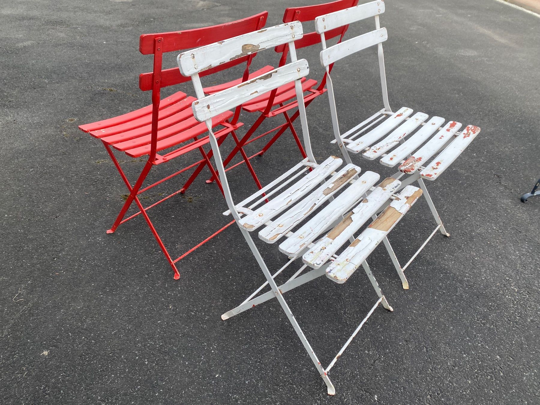 Tischset: Alter Bistrotisch mit 4 Stühlen, Balkon Set, Klappbar – Gebraucht aus Ballwil von ClassicGallery 7