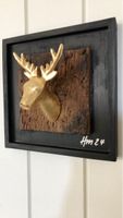 Goldener Hirschkopf auf Holz Geschenk-Idee