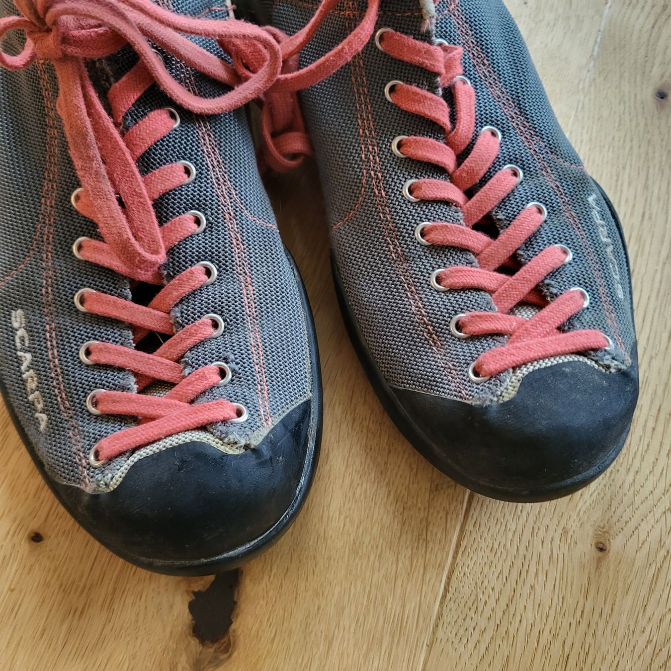 Scarpa Damenschuhe: Scarpa – Gebraucht aus huttwil von Fasnacht5 2