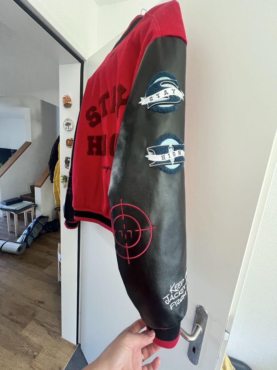 Snipes Jacken: Snipes x Stay High Jacke  – Gebraucht aus Müllheim Dorf von DeEiserne 3