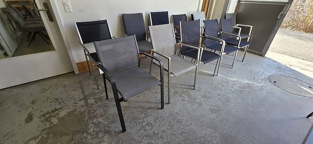 Tables: Gartentisch Teak  210x100x75cm – D'occasion à Lützelflüh-Goldb par Rampenverkauf_72_ 7