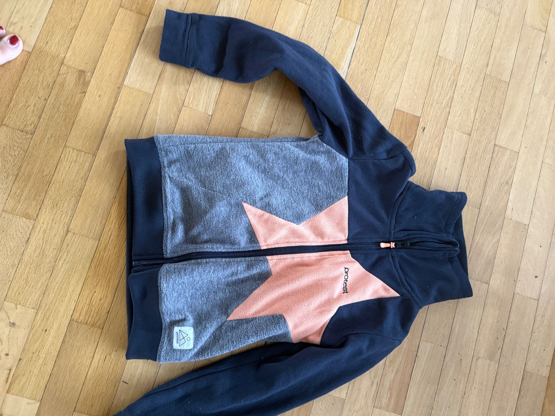 Protest Jacken: Fleece, Faserpelzjacke Marke Protest – Gebraucht aus Maienfeld von cal_ss78