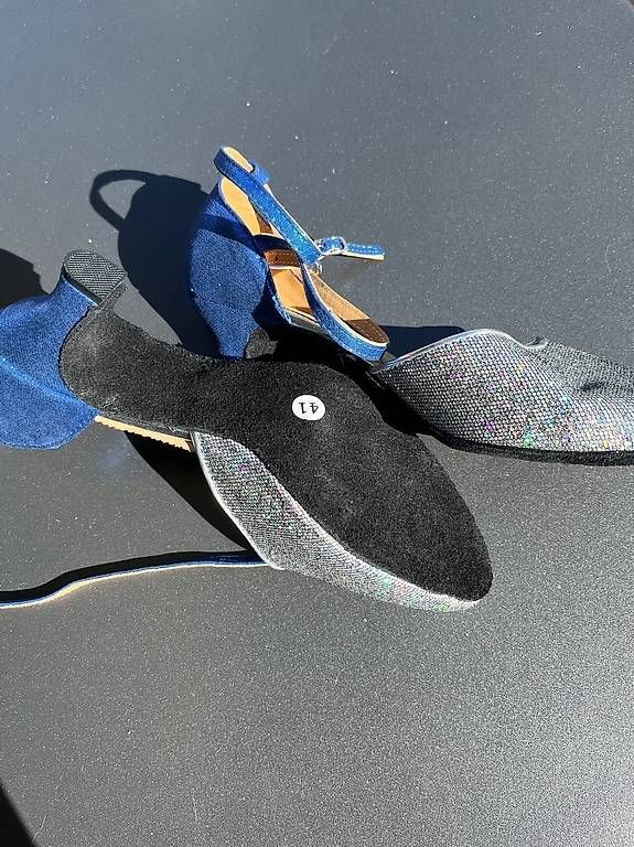 Damenschuhe: Chaussures de danse comme neuves p. 40-41 – Gebraucht aus Vufflens-la-Ville von ivsi 1