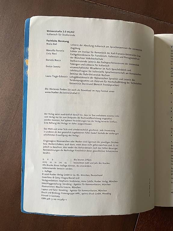 Libri: Univers Italia 2.0 – Usato da Basel venduto da Pia.Mi 2