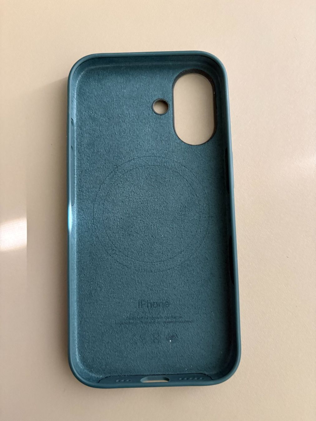 Apple Portables: iPhone 16 – D'occasion à Reinach BL par Lightroom 5