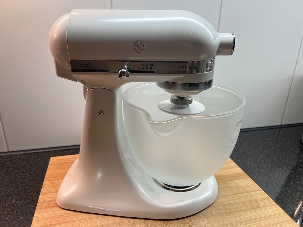 KitchenAid Artisan Spec. Ed. Frosted Pearl mit viel Zubehör Kaufen