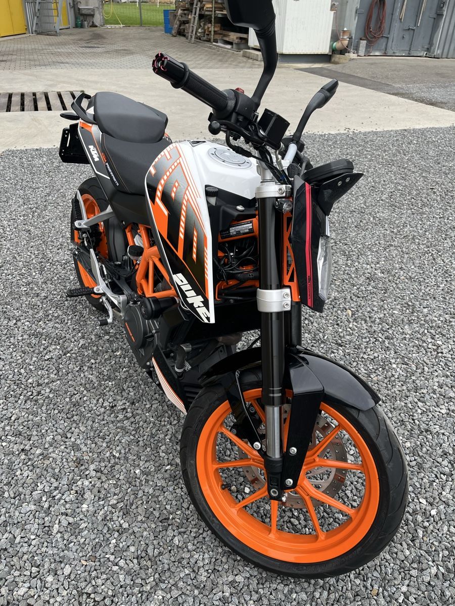 Strasse: KTM Duke 390 – Gebraucht aus Brunnen von Steini89 2